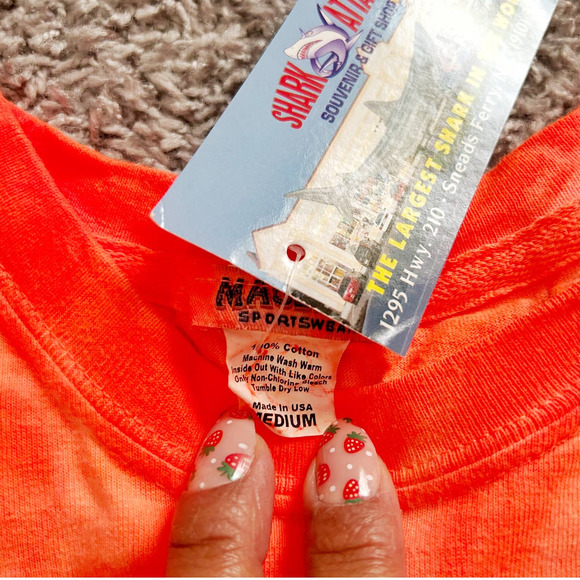 🛍️ Topsail Island North Carolina Tie Dye Shirt Womens Size M NWT - Picture 2 of 6